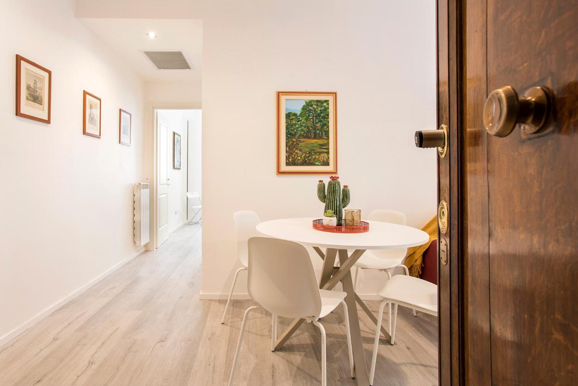 Domus White Apartamento *